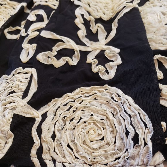 Anthropologie Burlap silk skirt size Small floral lace black cream new - Picture 6 of 9